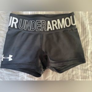 Under armor youth small shorts
